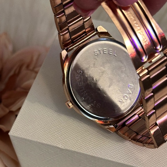 Michael Kors Women’s Rose Gold Watch Crystal Accent Face New In Box FIRM PRICE!